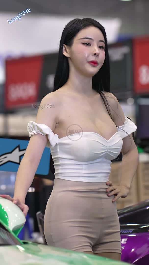 韓國【 汽車沙龍 】賽車模特兒 Son Biroha 7