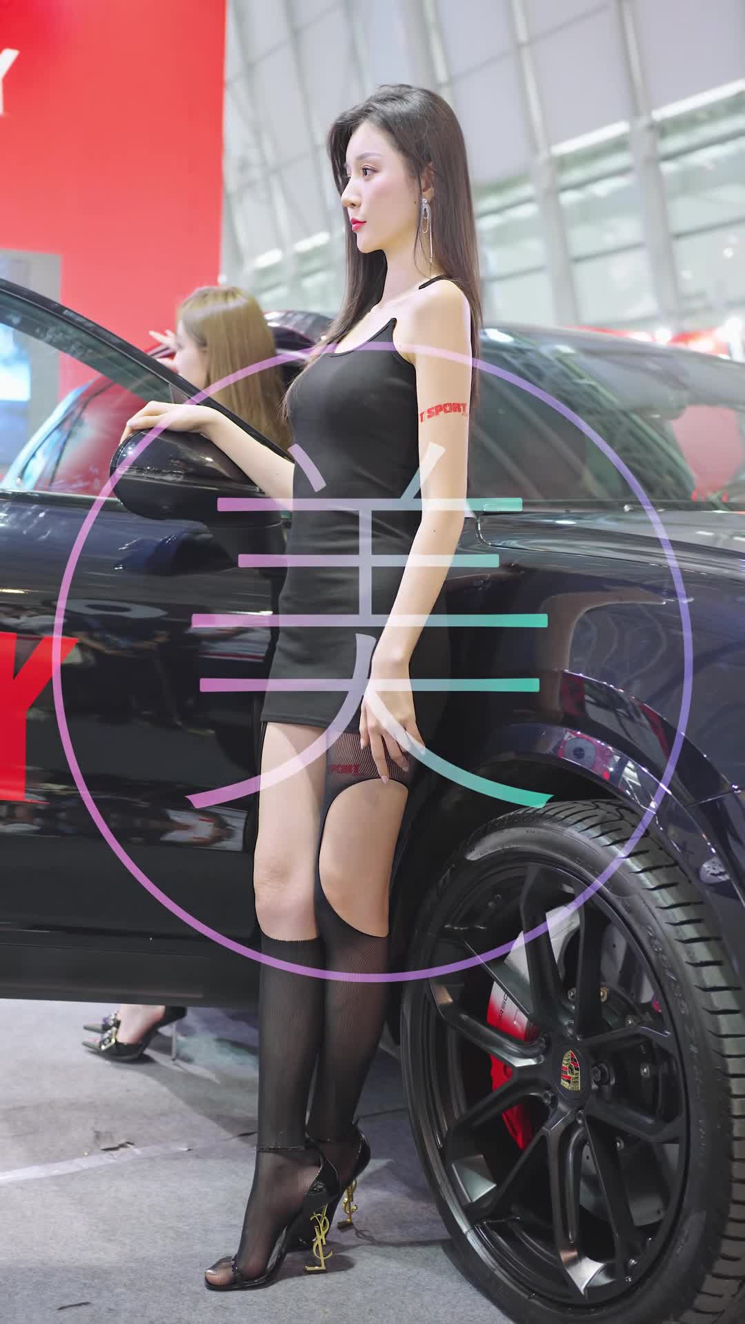 中國 上海Ait改裝車展【 汽車沙龍 】賽車模特兒46