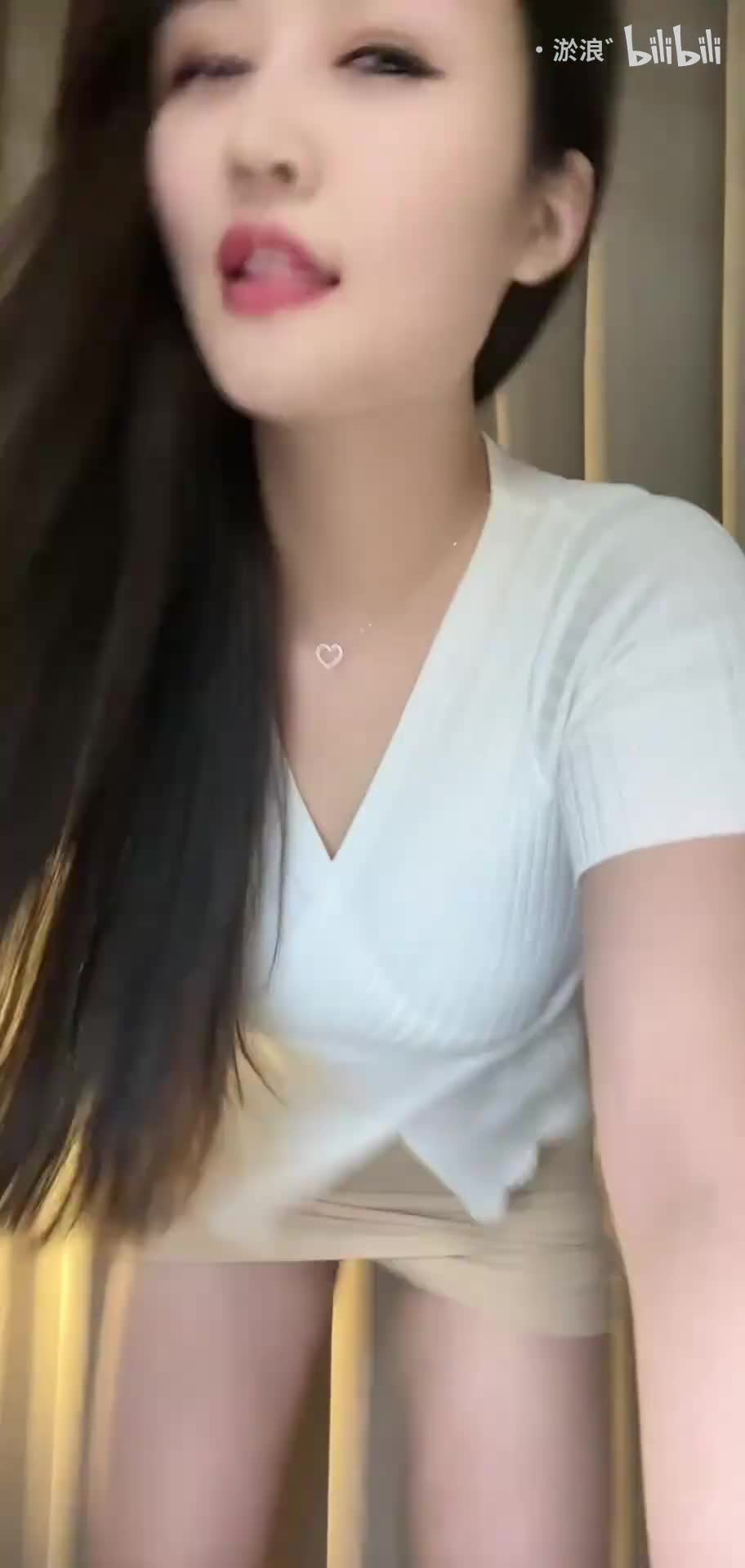 大桃子 #戶型欣賞 #慢搖頂胯 #熱舞