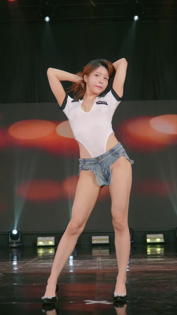 韓國 模特 班熙倫威 5 車