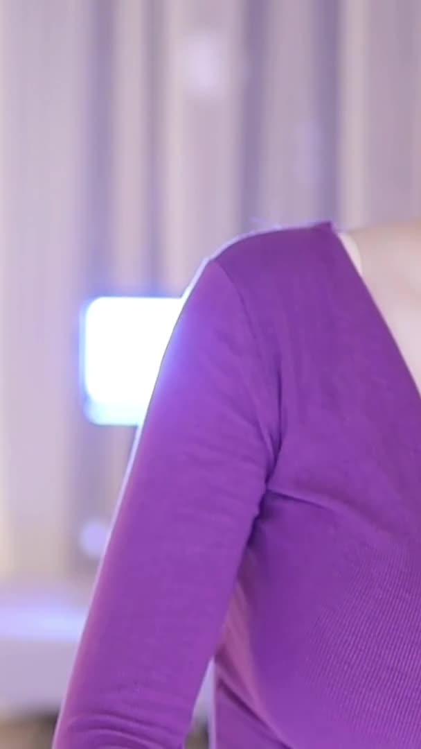 優米 妹妹說紫色很有韻味！