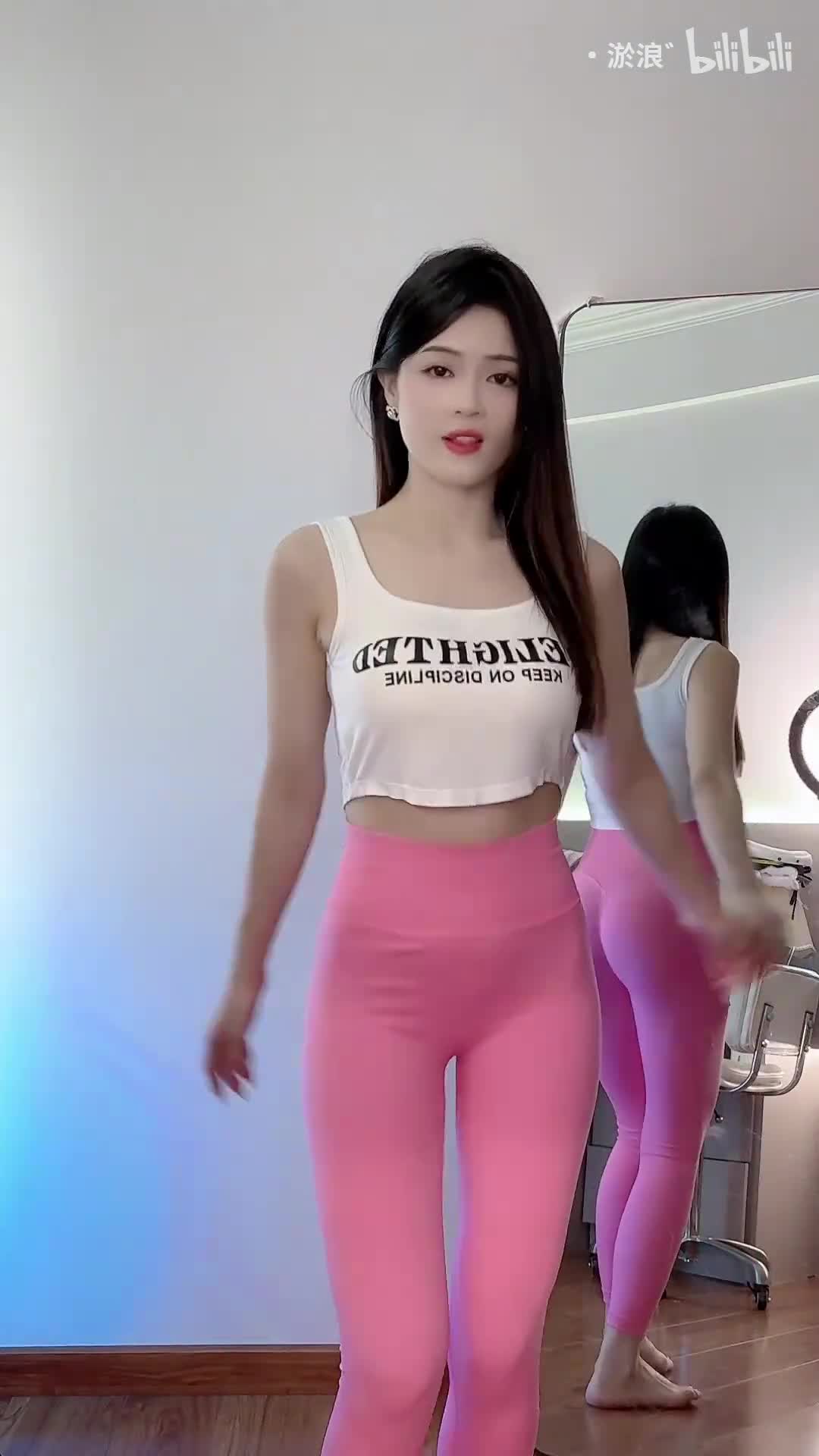 晨潔y #巴拉豆 #大擺錘 #開火車 #熱舞剪輯