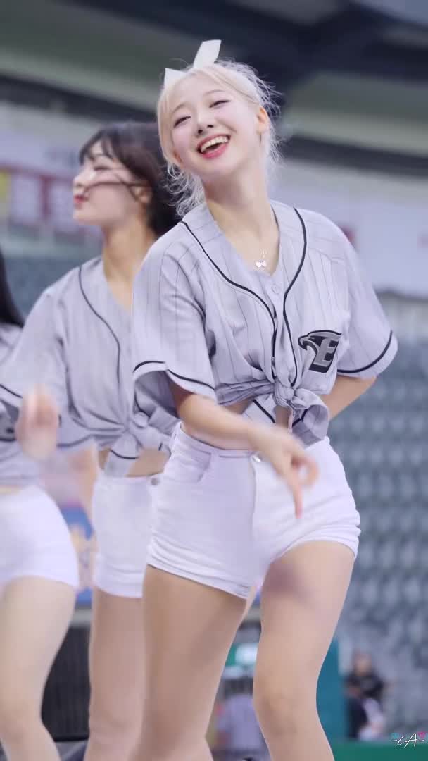 韓國 啦啦隊 優秀的領隊